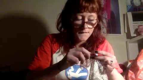 Snapshot of redcassie666 chatting on April 15, 7:58 pm redcassie666 online show from April 15, 7:58 pm