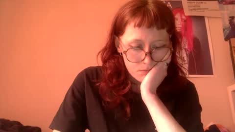 Snapshot of redcassie666 chatting on April 26, 2:37 pm redcassie666 online show from April 26, 2:37 pm