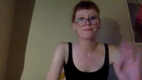 Snapshot of redcassie666 chatting on April 29, 7:09 pm redcassie666 online show from April 29, 7:09 pm