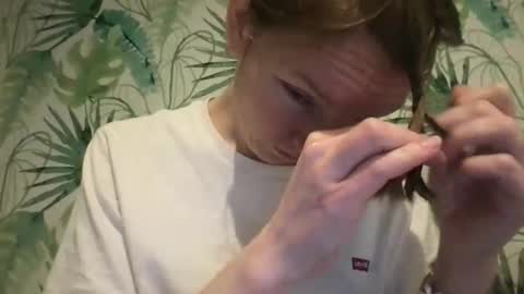 Snapshot of redfoxofficial chatting on November 14, 9:30 am Redfox online show from November 14, 9:30 am