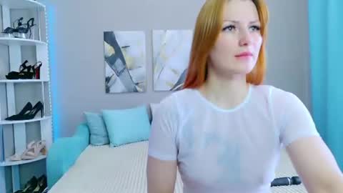 Snapshot of redhead_vixen__ chatting on June 16, 2:14 am Alice online show from June 16, 2:14 am