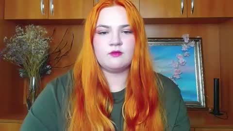 Snapshot of redhotqueen1 chatting on April 23, 12:29 pm Rina online show from April 23, 12:29 pm