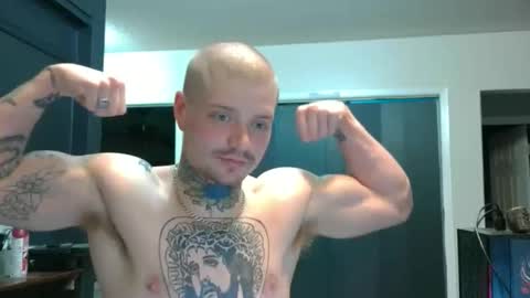 Snapshot of redinthebed chatting on March 26, 3:01 am InkedGinger online show from March 26, 3:01 am