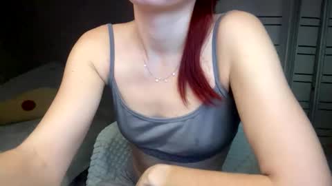 Snapshot of redmelissa chatting on November 6, 8:04 am Stephanie online show from November 6, 8:04 am
