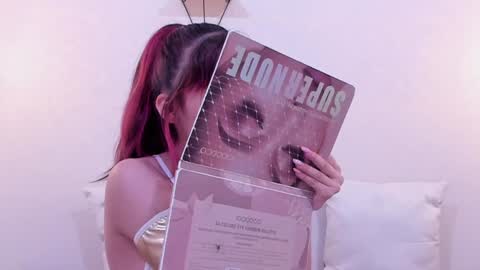 Snapshot of redmeloddy chatting on January 11, 7:27 pm Meloddy online show from January 11, 7:27 pm