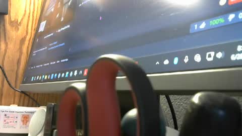Snapshot of redneck1956 chatting on June 28, 12:33 pm redneck1956 online show from June 28, 12:33 pm