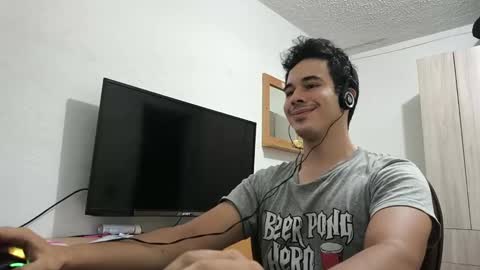 Snapshot of redsoul951869 chatting on March 11, 3:37 am RedsoulReaver online show from March 11, 3:37 am