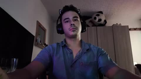 Snapshot of redsoul951869 chatting on September 16, 5:14 pm RedsoulReaver online show from September 16, 5:14 pm