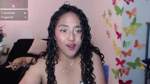 Snapshot of redvelvet_25 chatting on December 13, 8:58 pm Velvet online show from December 13, 8:58 pm