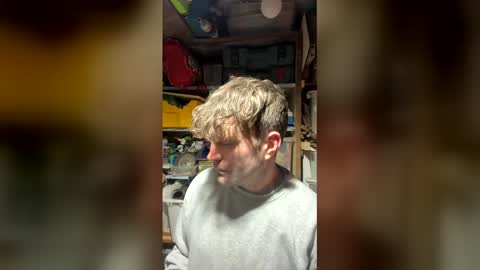 Snapshot of redvers1 chatting on March 2, 11:00 pm redvers1 online show from March 2, 11:00 pm