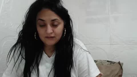 Reea online show from February 2, 8:18 pm