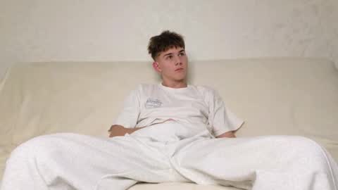 Alex online show from November 30, 6:45 pm