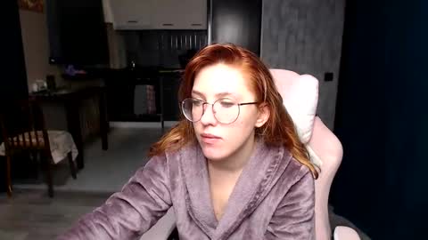 Regina online show from October 19, 1:39 am