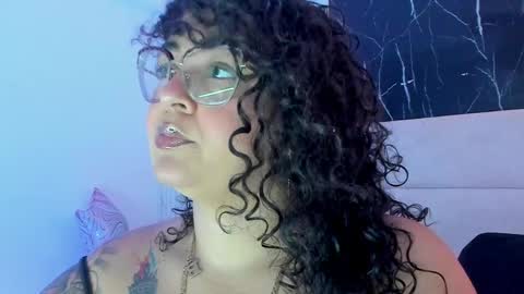 Snapshot of reginavegaa chatting on May 13, 9:06 am reginavegaa online show from May 13, 9:06 am