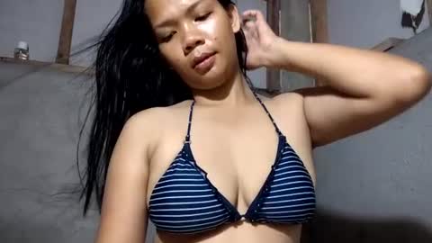 regine24 online show from June 18, 5:08 am