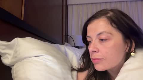 Snapshot of reinadelluna chatting on January 30, 4:27 am reinadelluna online show from January 30, 4:27 am