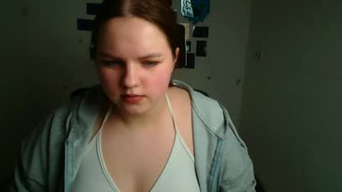 Reina online show from January 17, 6:40 am