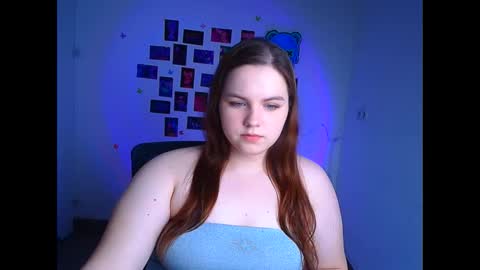 Reina online show from April 2, 5:27 am