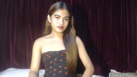 Snapshot of rema_thebigcock chatting on November 16, 12:33 pm rema_thebigcock online show from November 16, 12:33 pm