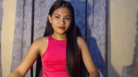 Snapshot of rema_thebigcock chatting on February 12, 4:29 am rema_thebigcock online show from February 12, 4:29 am