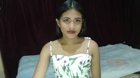 Snapshot of rema_thebigcock chatting on February 21, 9:21 am rema_thebigcock online show from February 21, 9:21 am