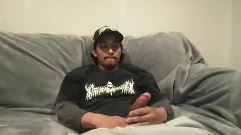 Snapshot of remi_d33 chatting on March 5, 7:27 am Remi D online show from March 5, 7:27 am