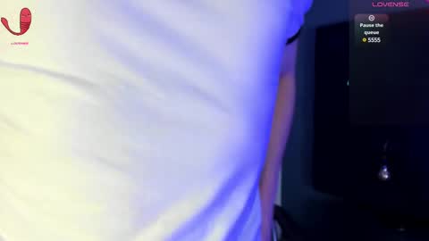 RemiBlythe online show from February 5, 8:25 pm