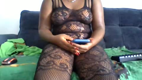 Remmy luna online show from June 17, 11:45 am