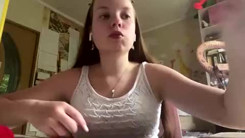 Annabel online show from June 15, 8:05 am