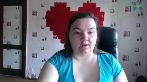 renataoia online show from March 10, 12:04 pm