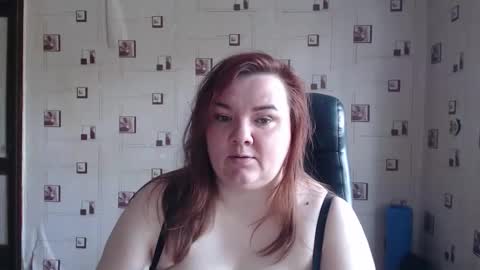 renataoia online show from April 4, 11:08 am