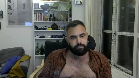 Snapshot of renatobolanho chatting on November 2, 11:18 pm renatobolanho online show from November 2, 11:18 pm