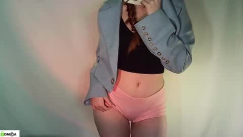 Renesme White Im here from Monday to Friday online show from May 14, 2:07 am
