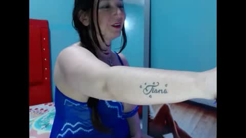 Snapshot of renesmee_tanner chatting on September 25, 5:00 am renesmee tanner online show from September 25, 5:00 am