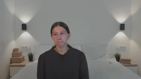 Snapshot of renettaschmeling chatting on May 22, 6:46 pm Christina online show from May 22, 6:46 pm