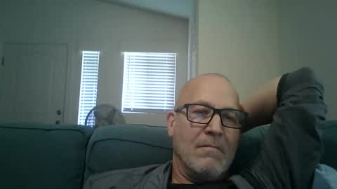 Snapshot of renewaz chatting on February 14, 5:53 pm Renewaz online show from February 14, 5:53 pm