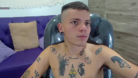 R E N E  online show from December 5, 7:05 am