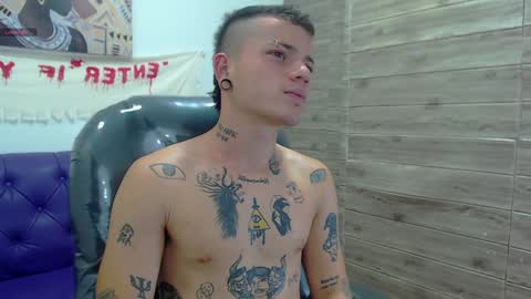 R E N E  online show from December 11, 11:19 am