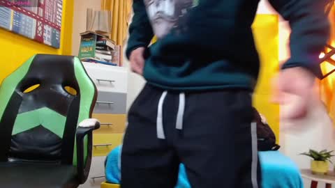 R E N E  online show from January 10, 4:54 am