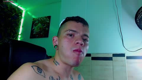 R E N E  online show from January 12, 12:33 pm