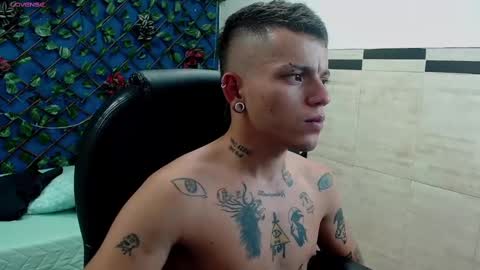 R E N E  online show from February 9, 5:40 am