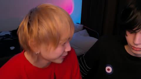 Snapshot of rennuts chatting on February 4, 2:45 pm rennuts online show from February 4, 2:45 pm