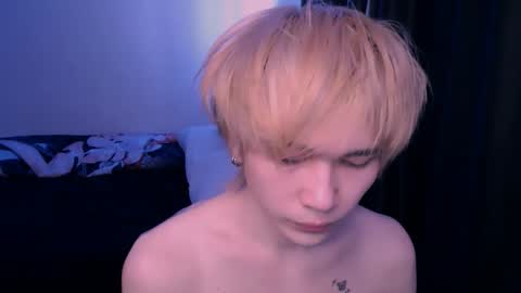 Snapshot of rennuts chatting on February 13, 12:34 pm rennuts online show from February 13, 12:34 pm