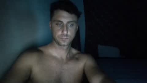 Snapshot of renud chatting on September 17, 1:07 am renud online show from September 17, 1:07 am