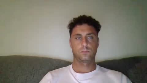 Snapshot of renud chatting on September 29, 5:45 am renud online show from September 29, 5:45 am