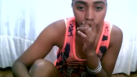 Rephaleta online show from May 29, 10:57 am