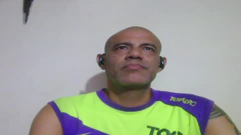 Snapshot of retlam37 chatting on April 6, 4:10 am Walter online show from April 6, 4:10 am