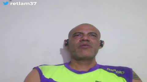 Snapshot of retlam37 chatting on April 6, 4:46 am Walter online show from April 6, 4:46 am