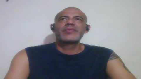 Snapshot of retlam37 chatting on April 9, 3:28 am Walter online show from April 9, 3:28 am