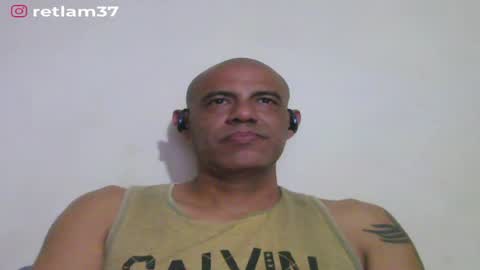 Snapshot of retlam37 chatting on April 11, 4:06 am Walter online show from April 11, 4:06 am